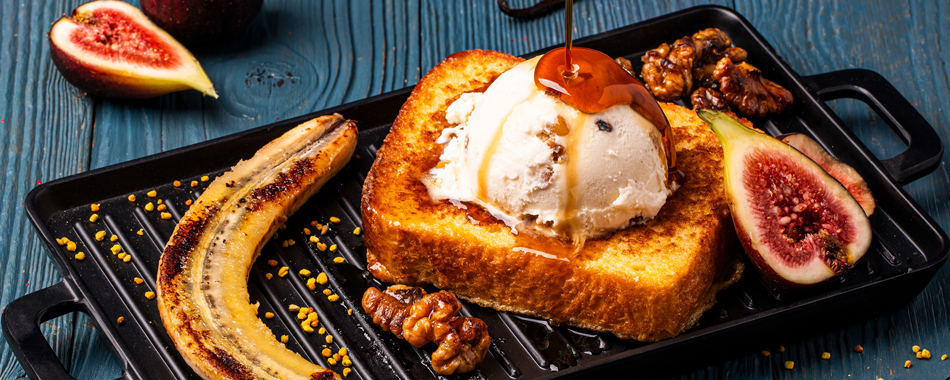 Lody to nie tylko wakacyjny deser. W rękach kreatywnego szefa kuchni lub cukiernika mogą stać się <strong>pełnoprawnym składnikiem większego menu</strong> – eleganckim dodatkiem, wyrazistym kontrastem lub zaskakującą bazą całej kompozycji. Niezależnie od tego, czy prowadzisz restaurację fine dining, domową cukiernię czy klimatyczną kawiarnię, lody mogą wzbogacić Twoją ofertę i otworzyć zupełnie nowe możliwości serwowania smaków.


